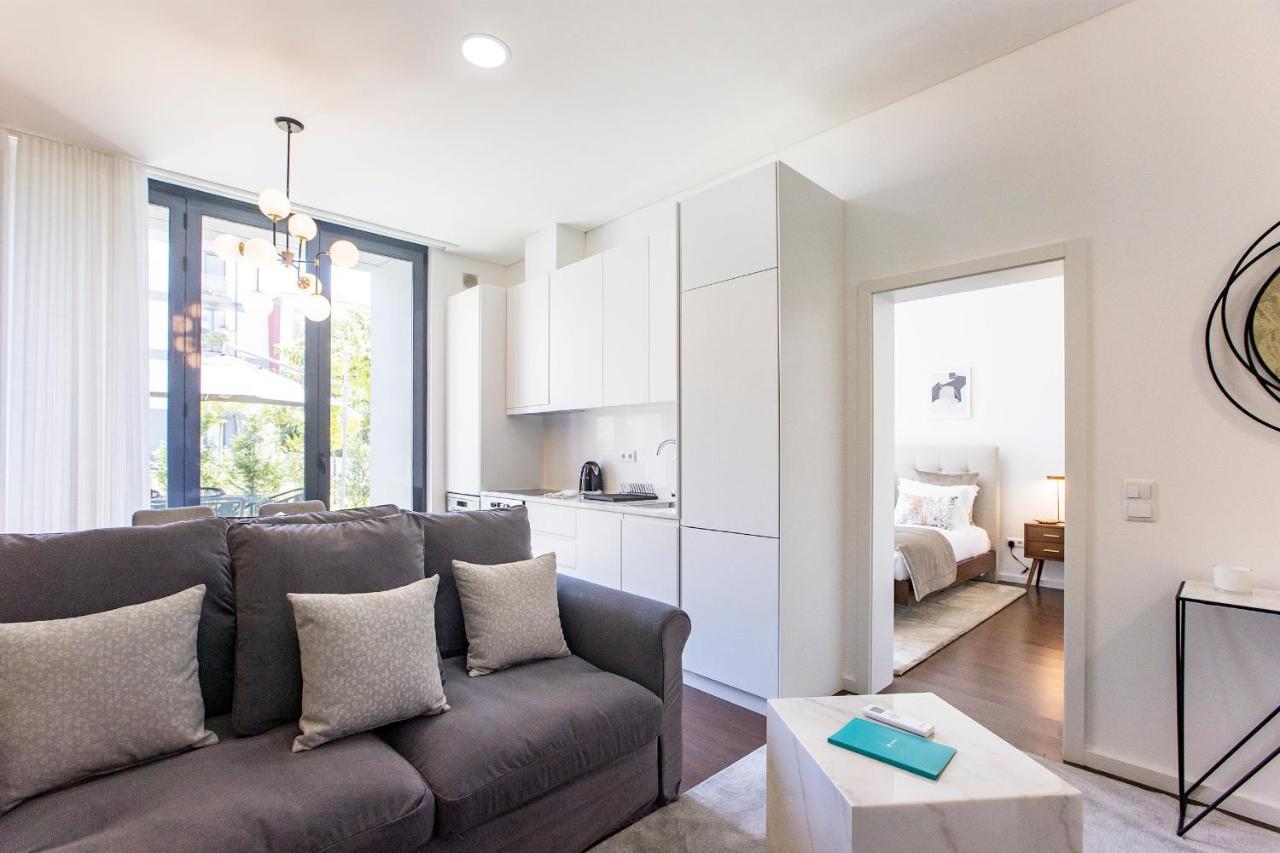 Superb 1Br Flat W/ Garden, Ac & Free Parking By Lovelystay Порту Екстер'єр фото