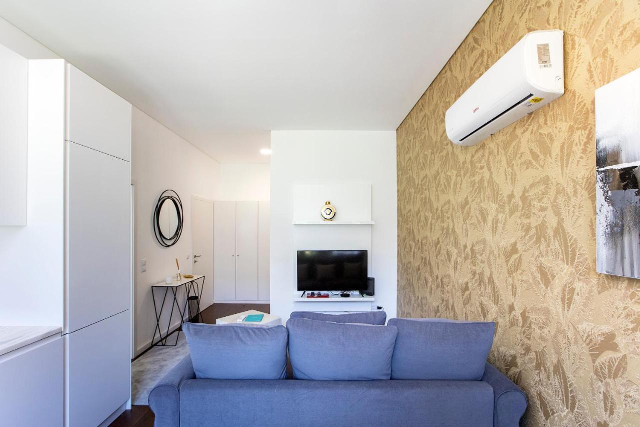 Superb 1Br Flat W/ Garden, Ac & Free Parking By Lovelystay Порту Екстер'єр фото